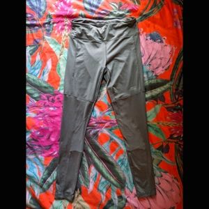 3 for $20 Sketchers performance gray leggings